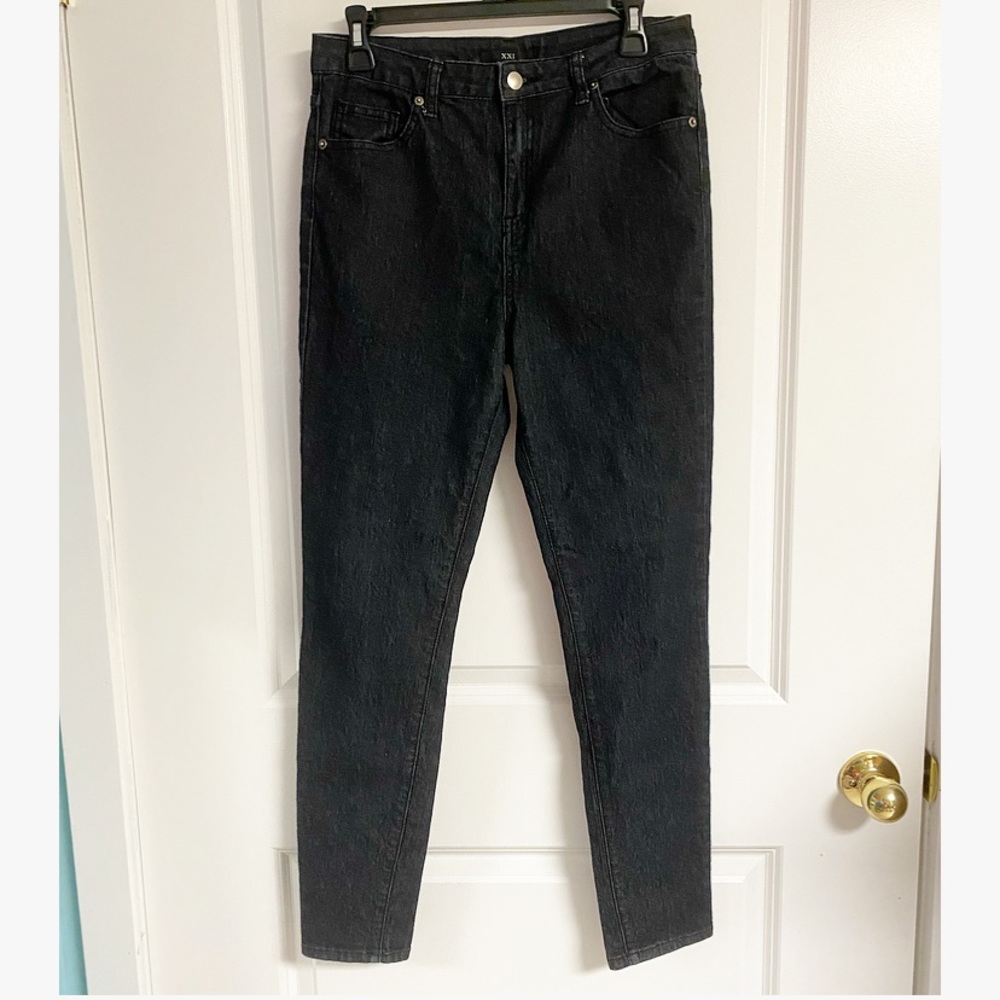 Forever 21 Dark Wash Skinny Jeans